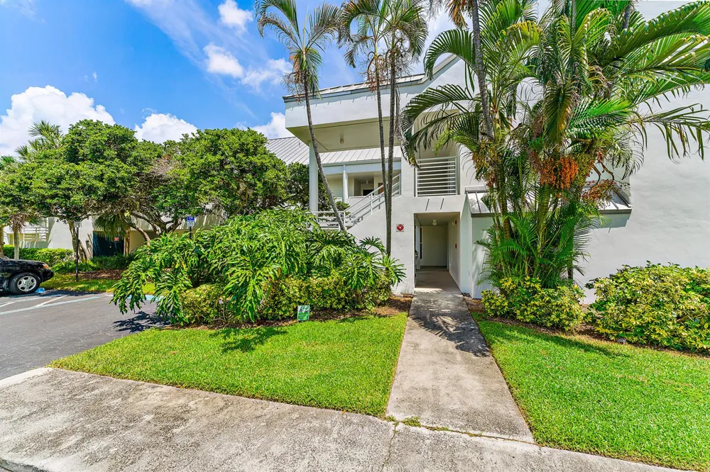 1605 S US HIGHWAY 1 #M2-108 Jupiter, FL 33477