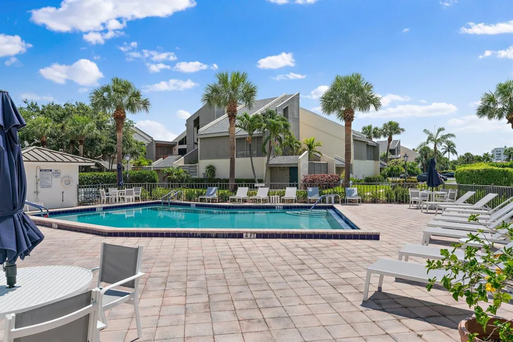 1605 S US HIGHWAY 1 #M2-108 Jupiter, FL 33477