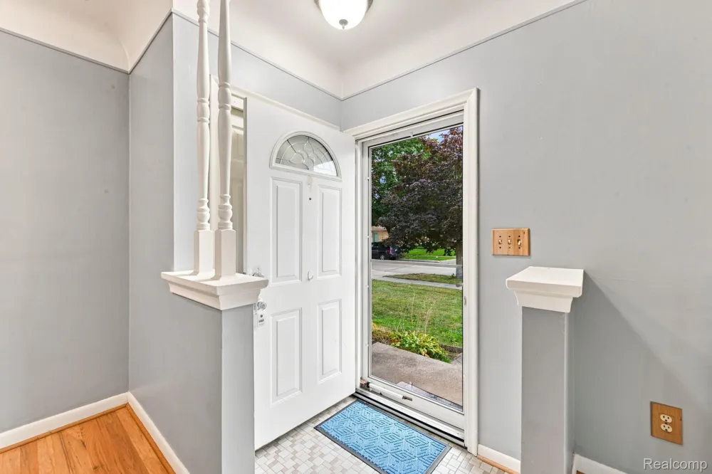 8720 Randy Drive Westland City, MI 48185