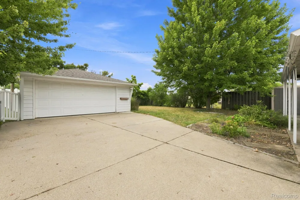 8720 Randy Drive Westland City, MI 48185