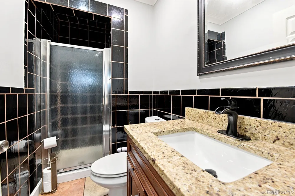 38314 Steede Drive Sterling Heights City, MI 48310