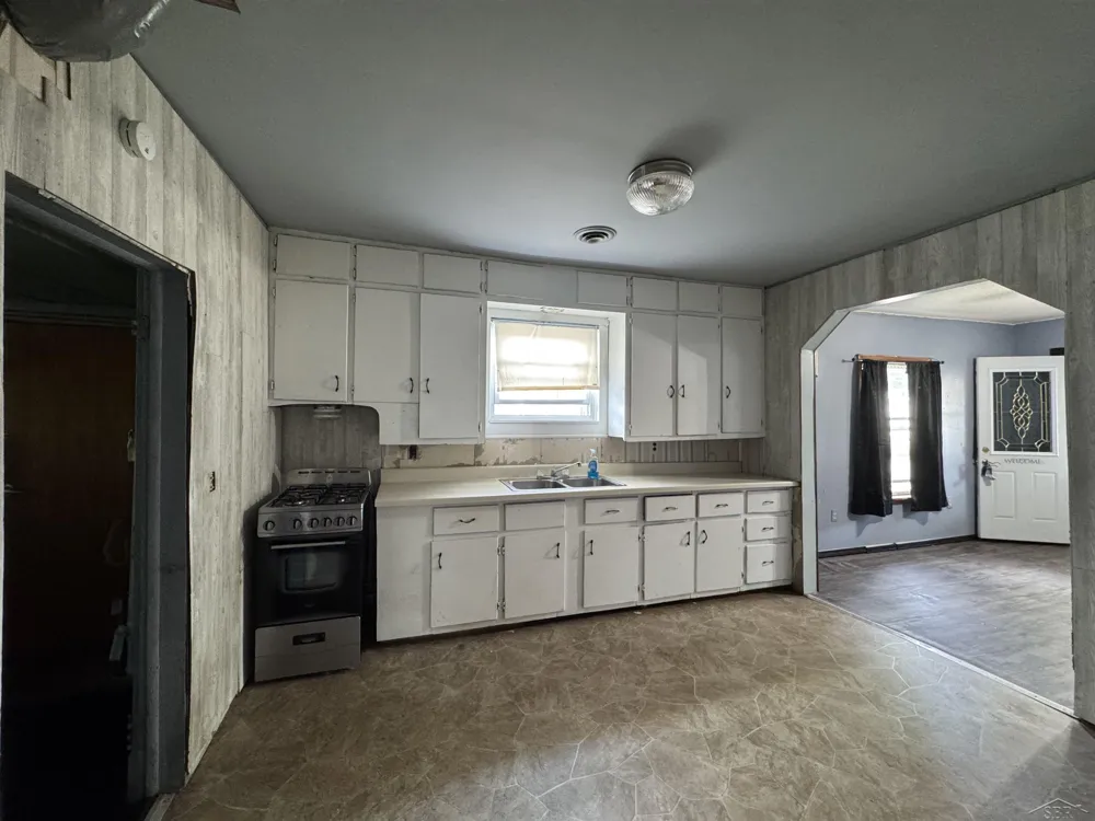 2012 Marsac Street Bay City City, MI 48708
