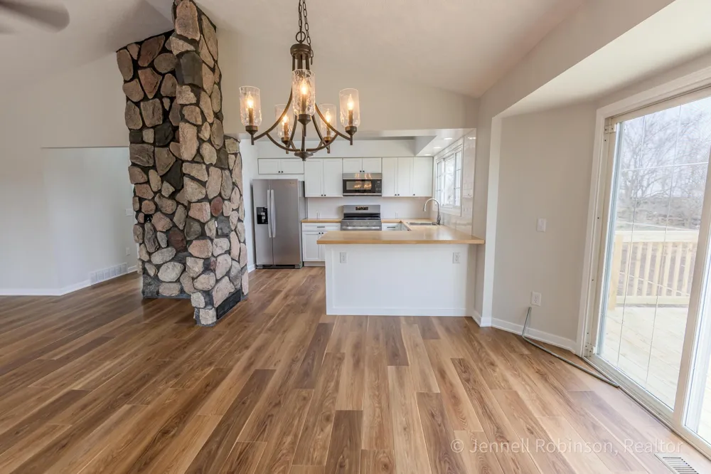 7154 Morse Lake Avenue SE Alto, MI 49302