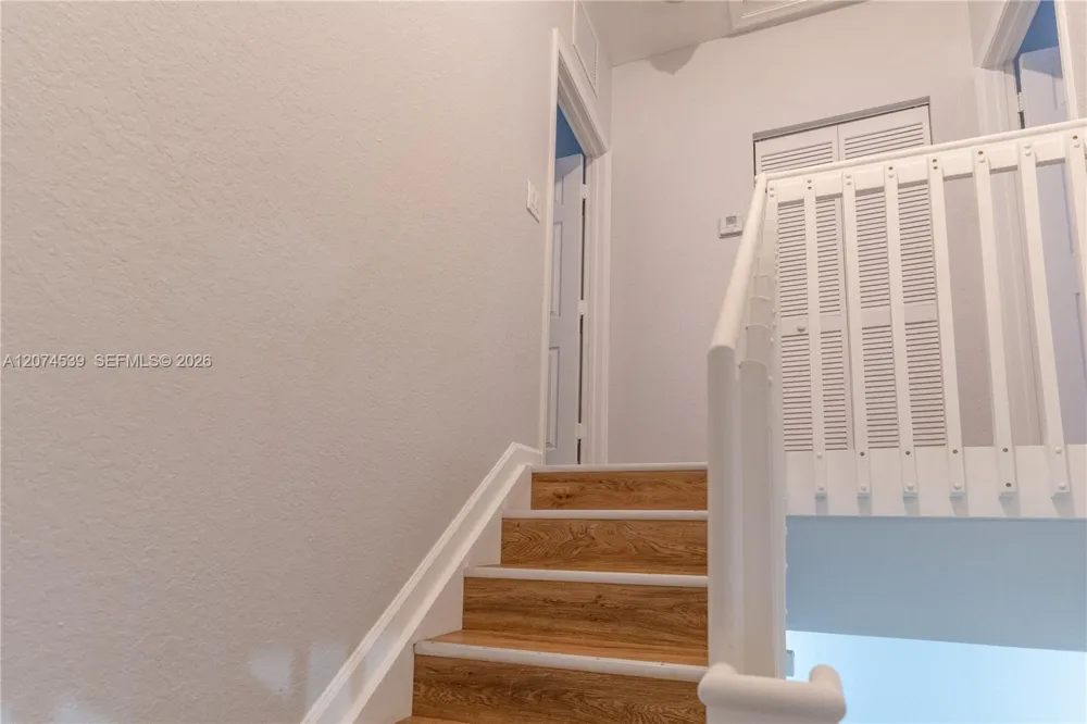 806 Santa Catalina Cir North Lauderdale, FL 33068