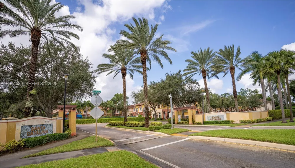 806 Santa Catalina Cir North Lauderdale, FL 33068