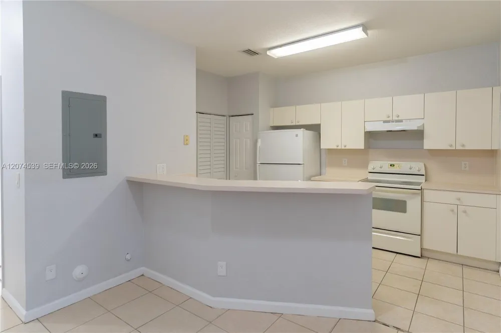806 Santa Catalina Cir North Lauderdale, FL 33068