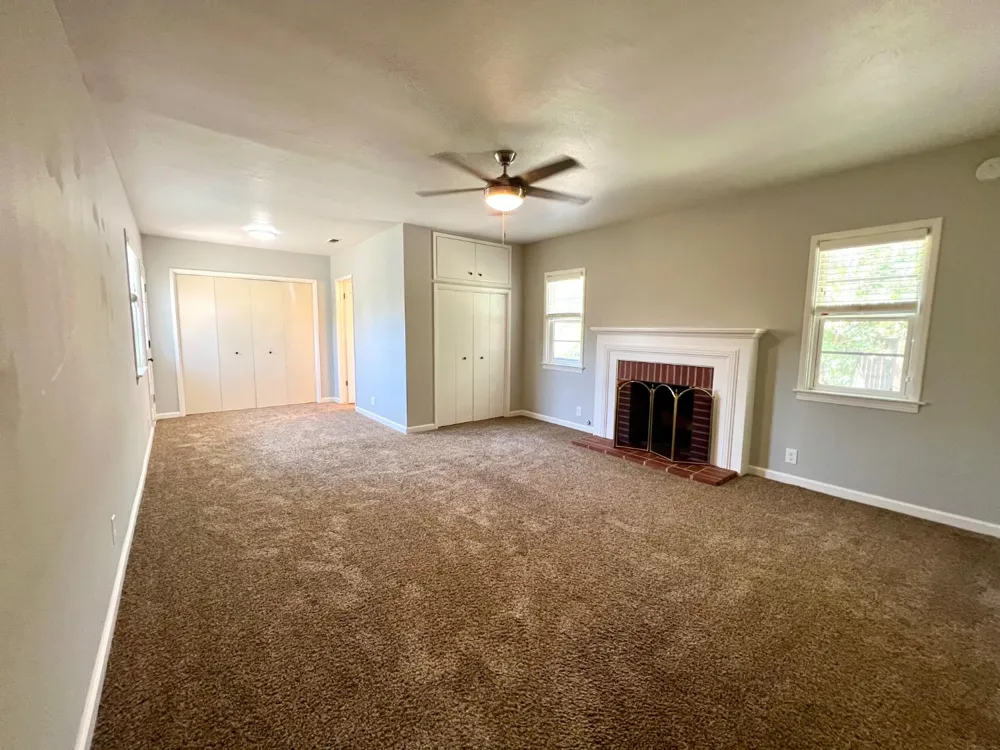 6819 E Dinuba Ave Fowler, CA 93625