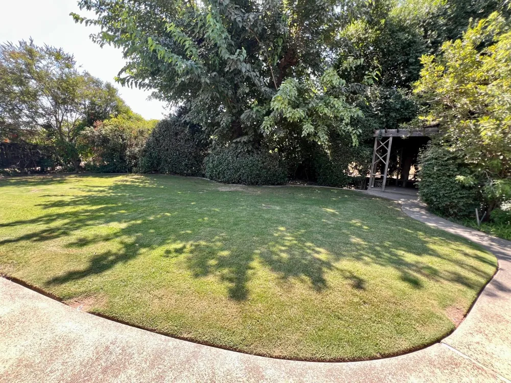 6819 E Dinuba Ave Fowler, CA 93625