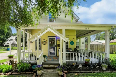402 Noble Street