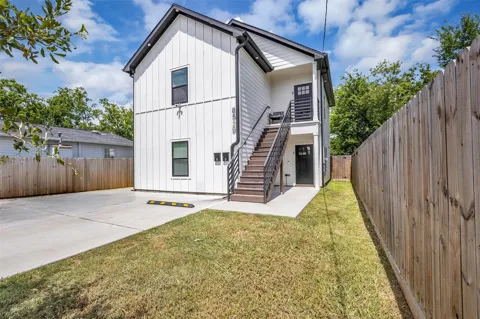 8529 Dosia Street #A