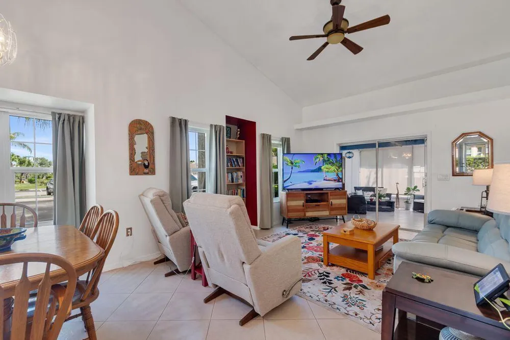 1828 AYNSLEY WAY #1 Vero Beach, FL 32966