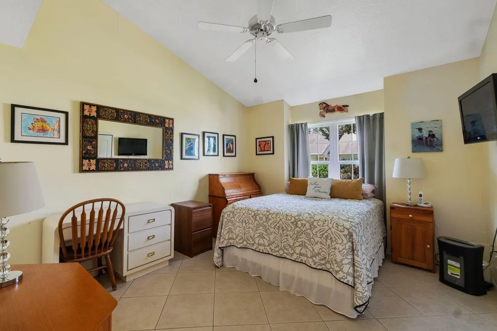 1828 AYNSLEY WAY #1 Vero Beach, FL 32966