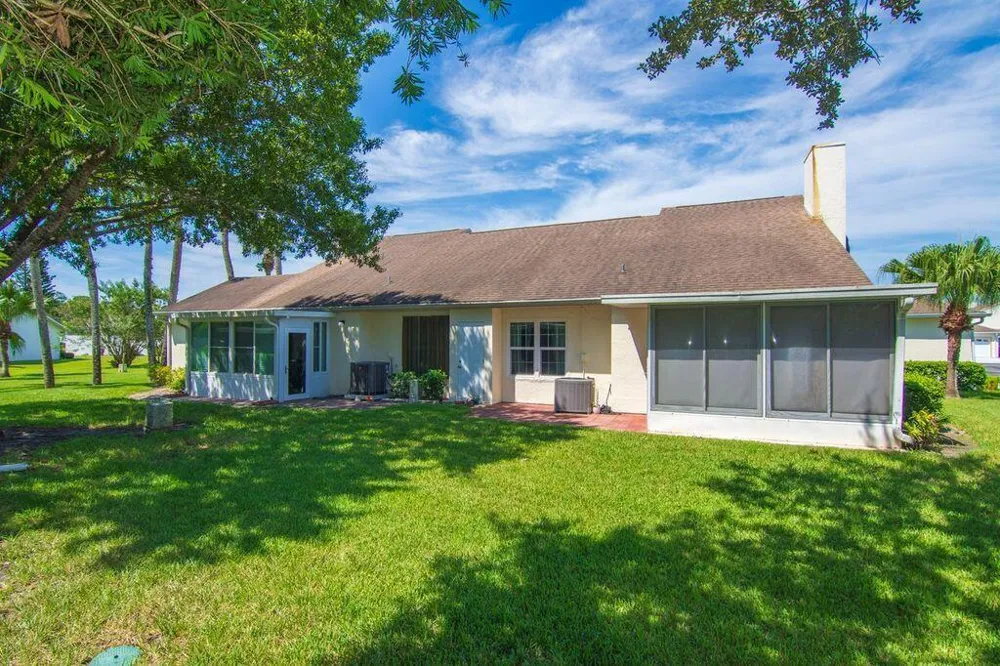 1828 AYNSLEY WAY #1 Vero Beach, FL 32966