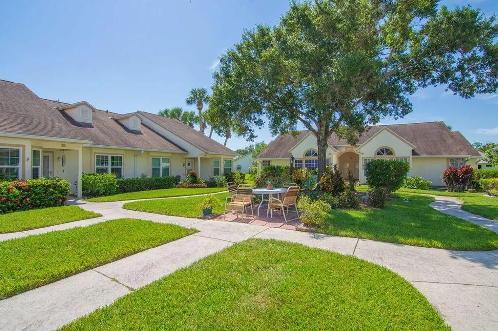 1828 AYNSLEY WAY #1 Vero Beach, FL 32966