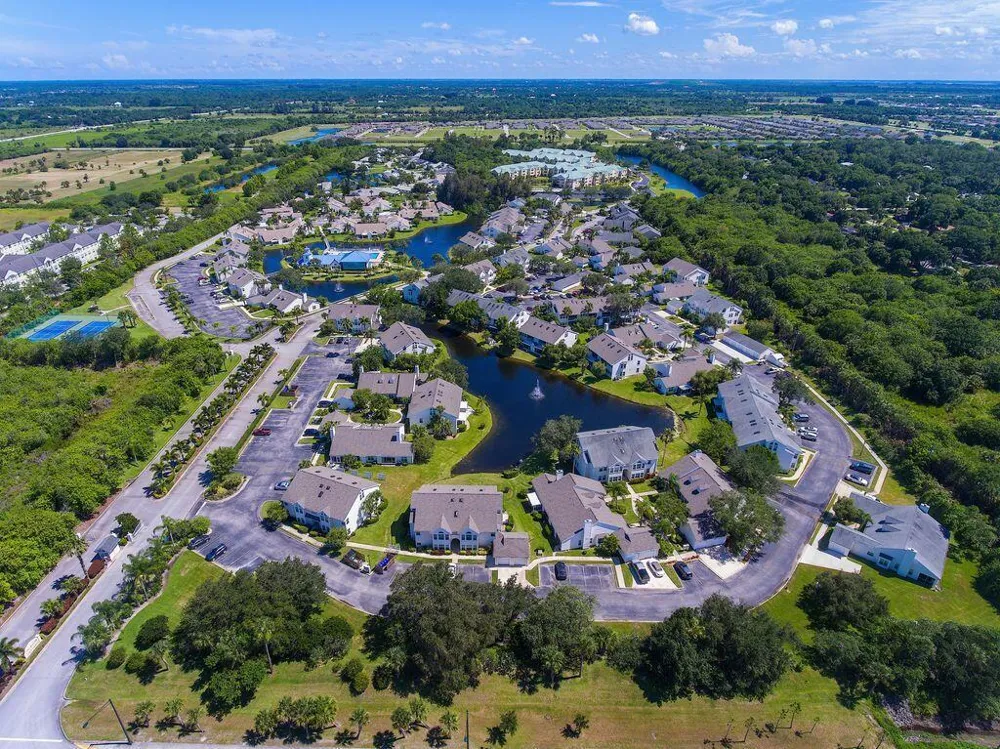 1828 AYNSLEY WAY #1 Vero Beach, FL 32966