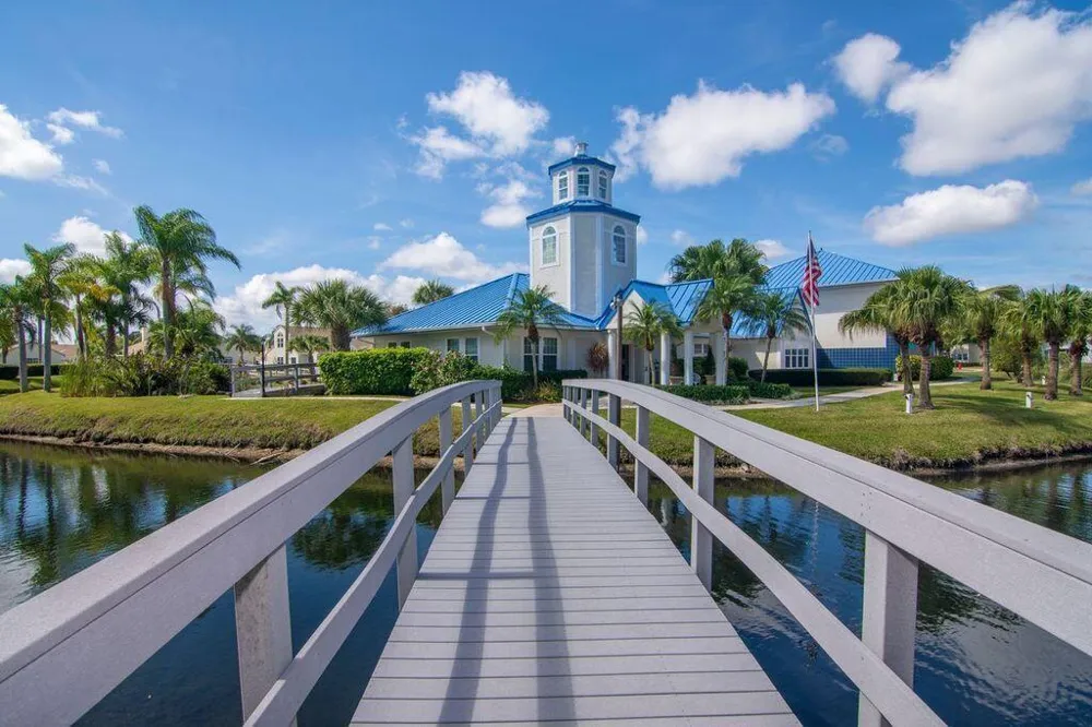 1828 AYNSLEY WAY #1 Vero Beach, FL 32966