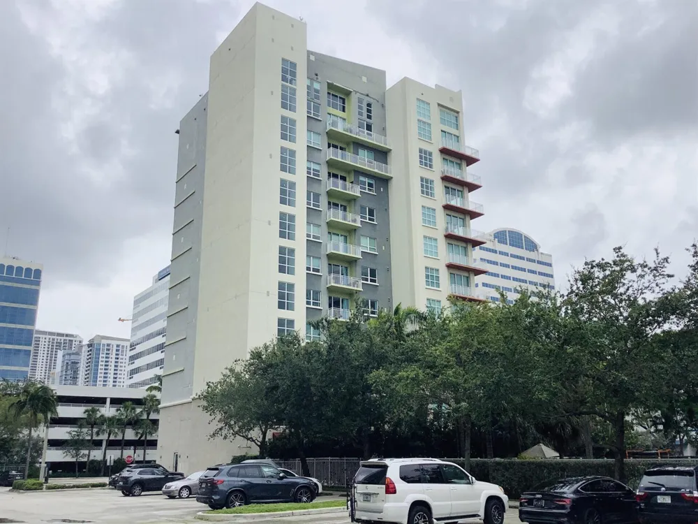 313 NE 2ND STREET #305 Fort Lauderdale, FL 33301