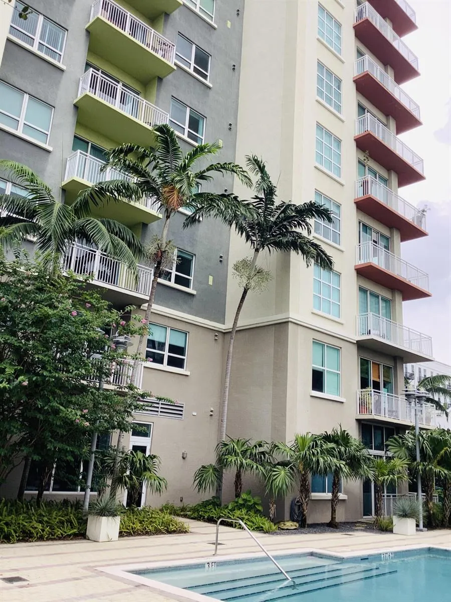 313 NE 2ND STREET #305 Fort Lauderdale, FL 33301