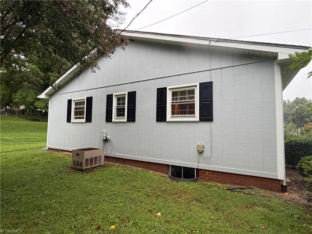 219 E Church Street Mount Airy, NC 27030