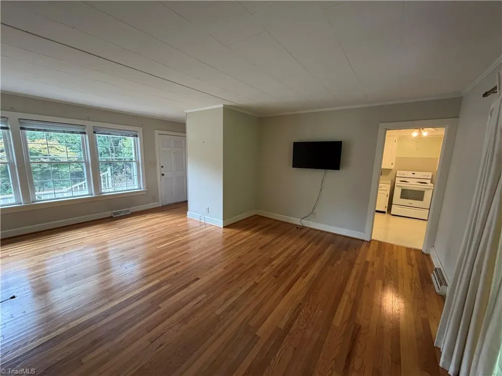 219 E Church Street Mount Airy, NC 27030