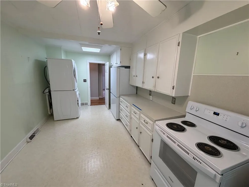 219 E Church Street Mount Airy, NC 27030