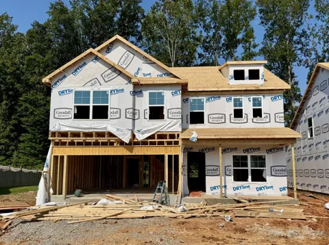 221 Hampshire Way