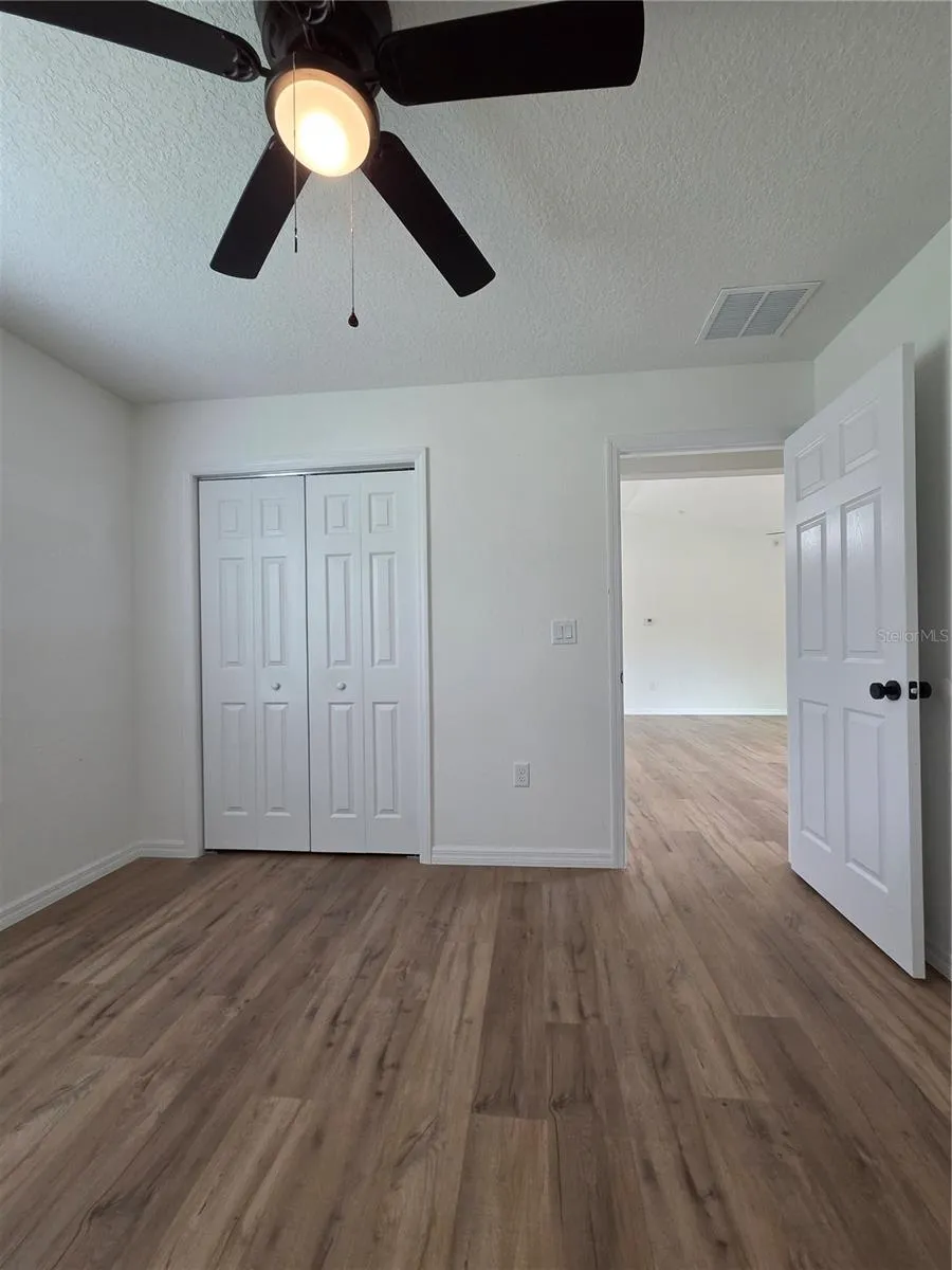 353 FISHER WAY Ocklawaha, FL 32179