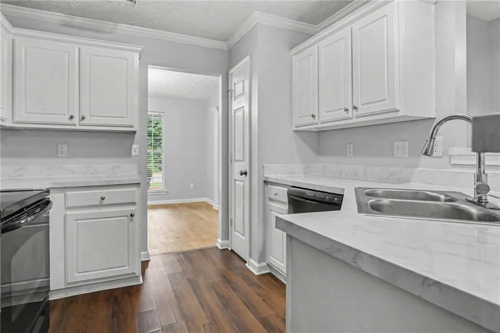 250 Dillion Drive Hampton, GA 30228