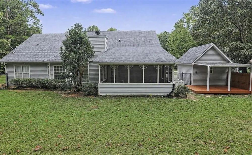 250 Dillion Drive Hampton, GA 30228