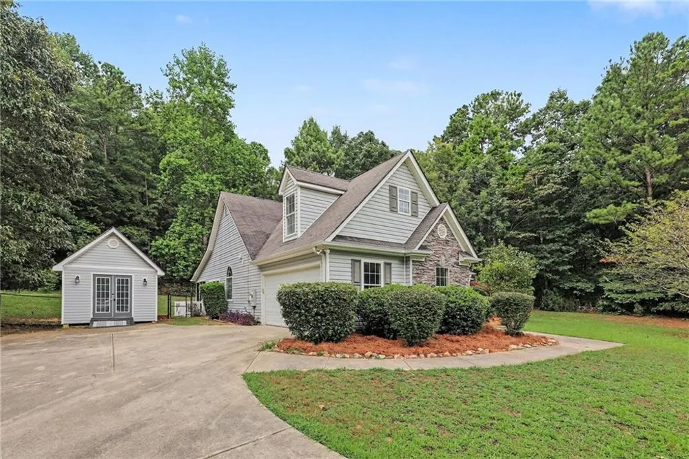 250 Dillion Drive Hampton, GA 30228