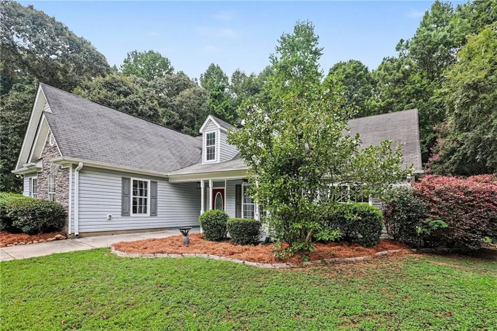 250 Dillion Drive Hampton, GA 30228