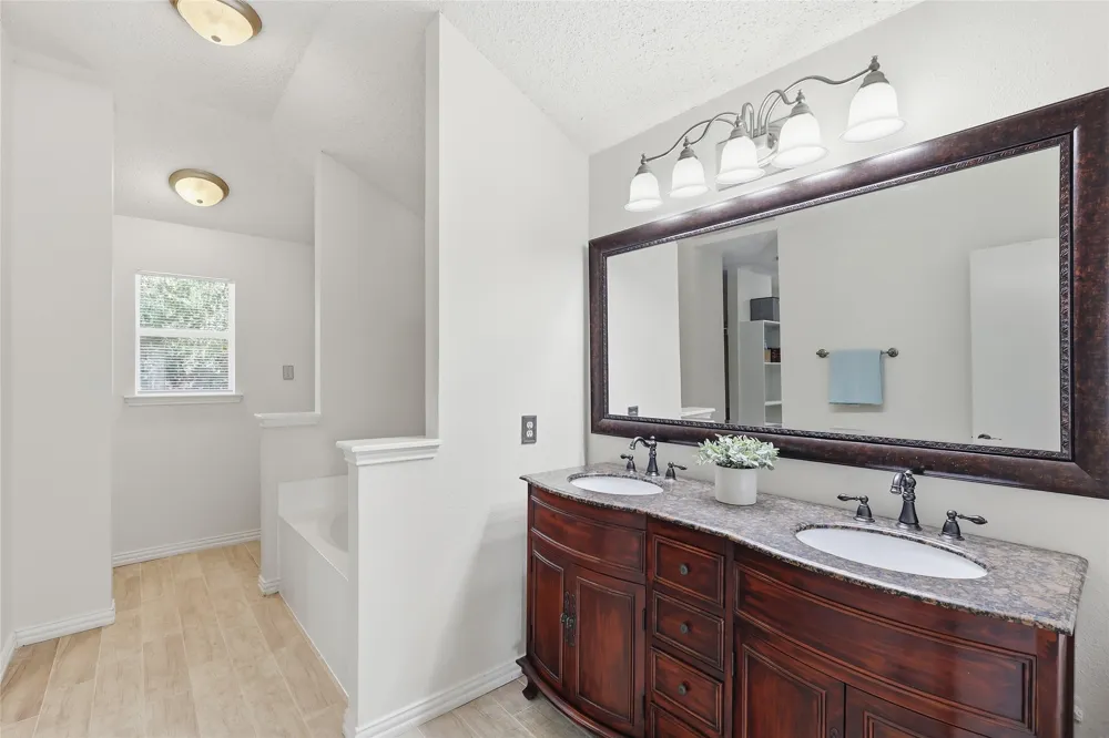 2701 Vistaview Drive Corinth, TX 76210