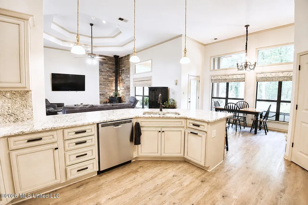 4384 Susan Lane Hernando, MS 38632