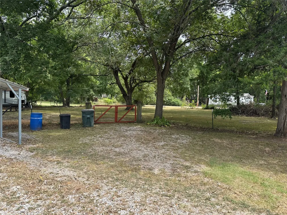 3558 Brock Road Ardmore, OK 73401