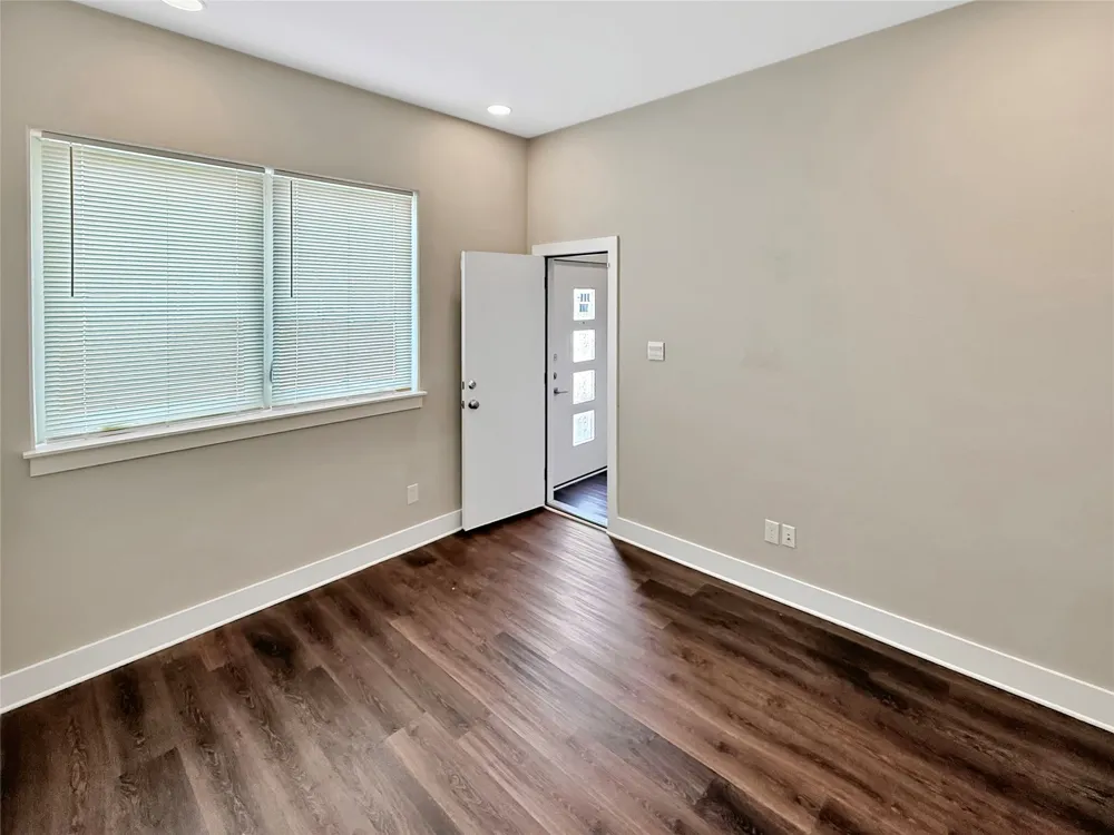 312 Feliks Gwozdz Place Fort Worth, TX 76104