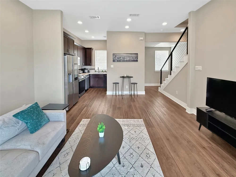 312 Feliks Gwozdz Place Fort Worth, TX 76104