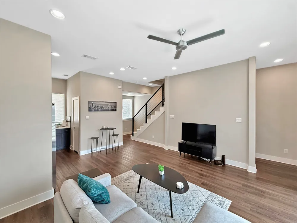 312 Feliks Gwozdz Place Fort Worth, TX 76104
