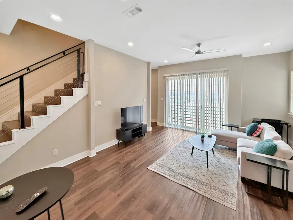 312 Feliks Gwozdz Place Fort Worth, TX 76104