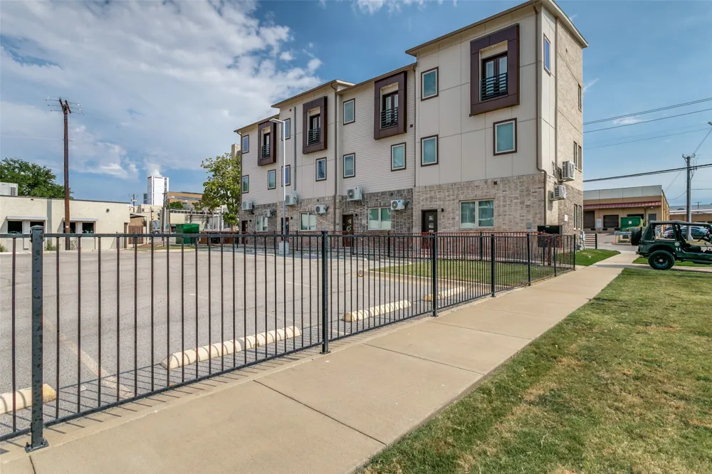312 Feliks Gwozdz Place Fort Worth, TX 76104