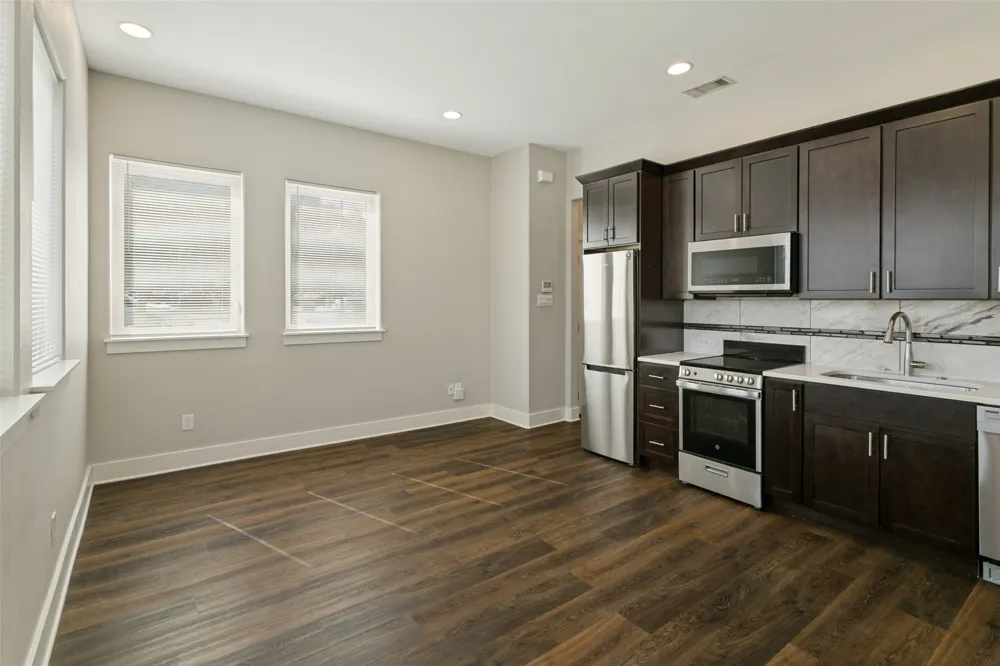 312 Feliks Gwozdz Place Fort Worth, TX 76104