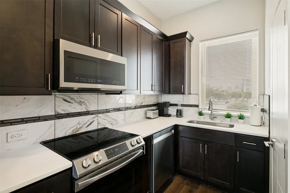 312 Feliks Gwozdz Place Fort Worth, TX 76104