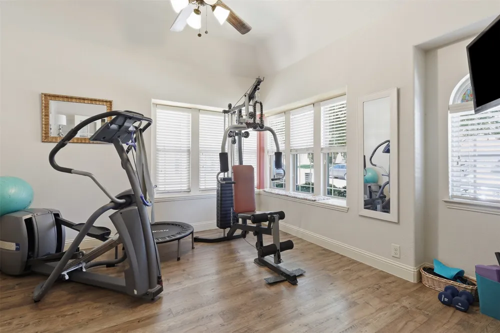 1216 Barberry Drive Burleson, TX 76028