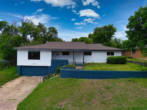 7401 Trimble Drive