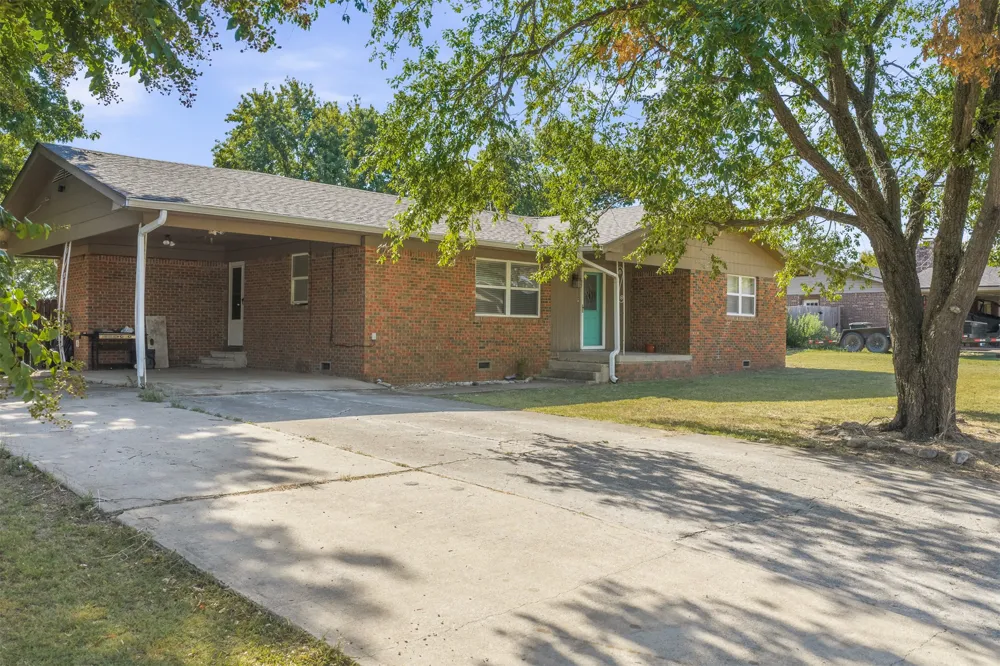 108 Circle Drive Davis, OK 73030