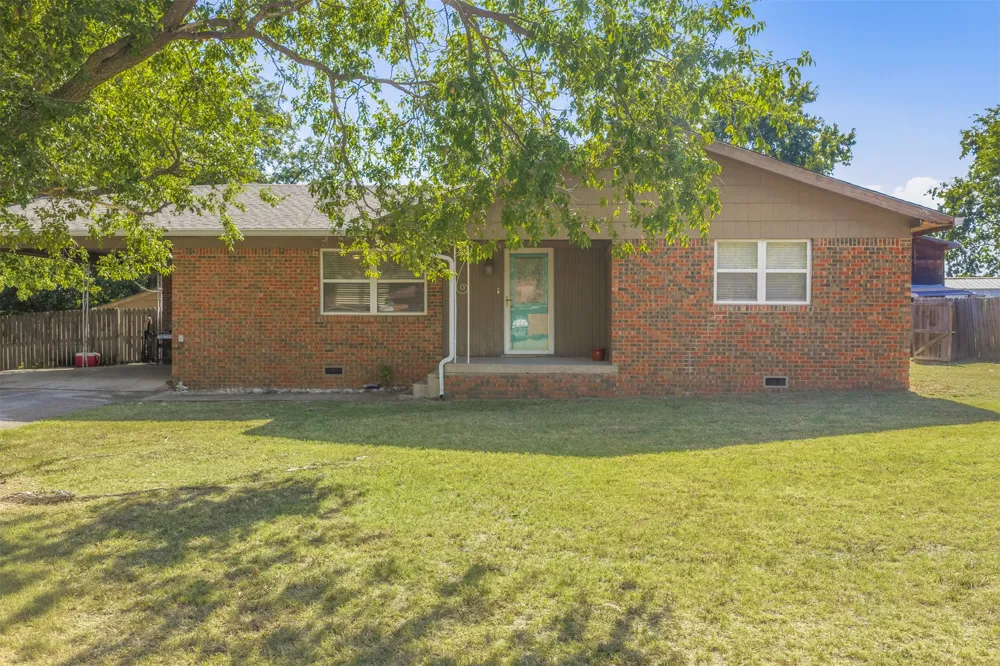 108 Circle Drive Davis, OK 73030