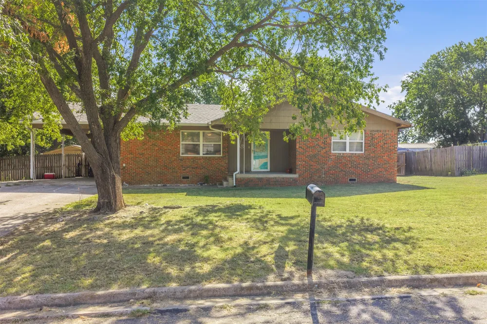 108 Circle Drive Davis, OK 73030