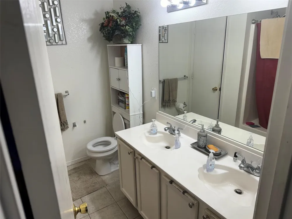 2720 Cedar Crest Drive Little Elm, TX 75068