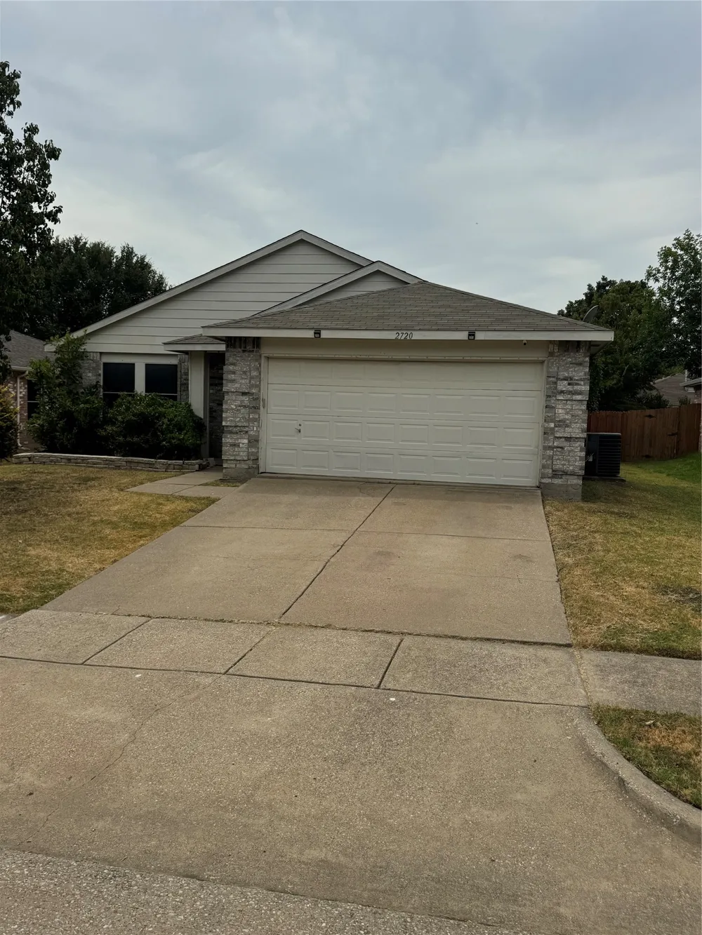 2720 Cedar Crest Drive Little Elm, TX 75068