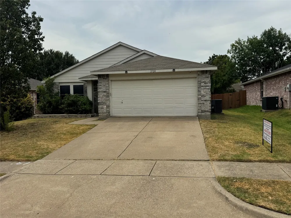 2720 Cedar Crest Drive Little Elm, TX 75068