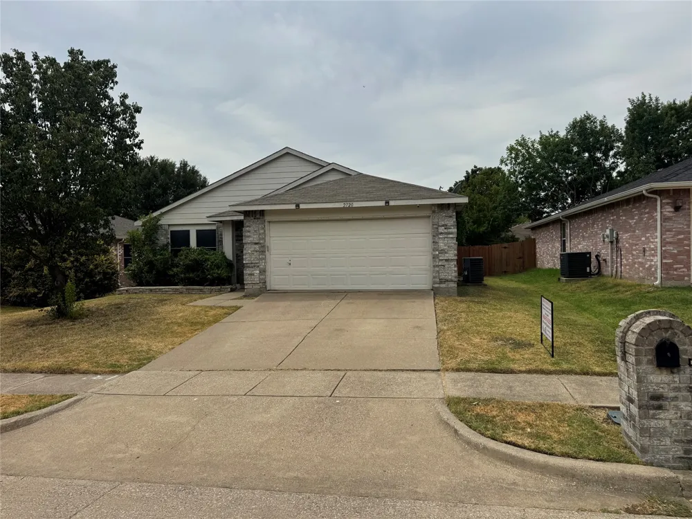 2720 Cedar Crest Drive Little Elm, TX 75068